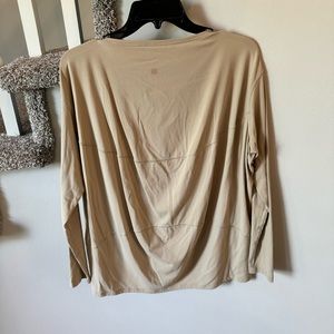 Lululemon Back In Action Too